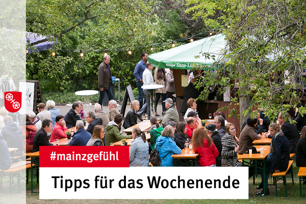 Besucher:innen auf dem Mainzer Weinmarkt. © Landeshauptstadt Mainz